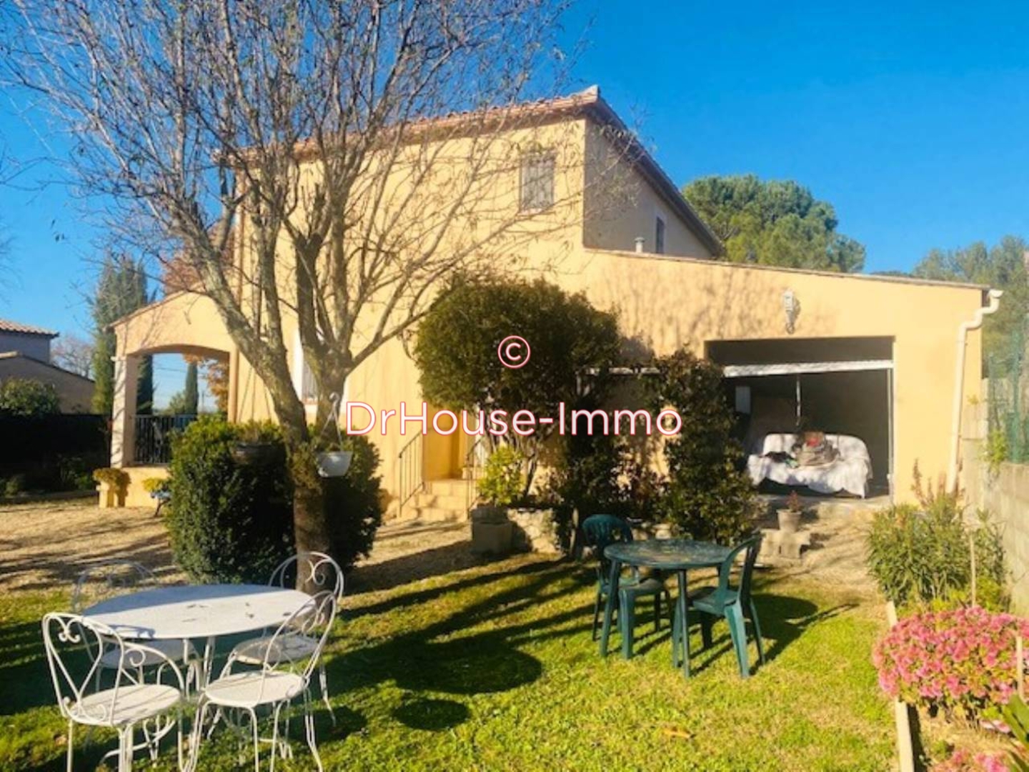 Maison 5 pièces de 120 m² - Uzès (30700)