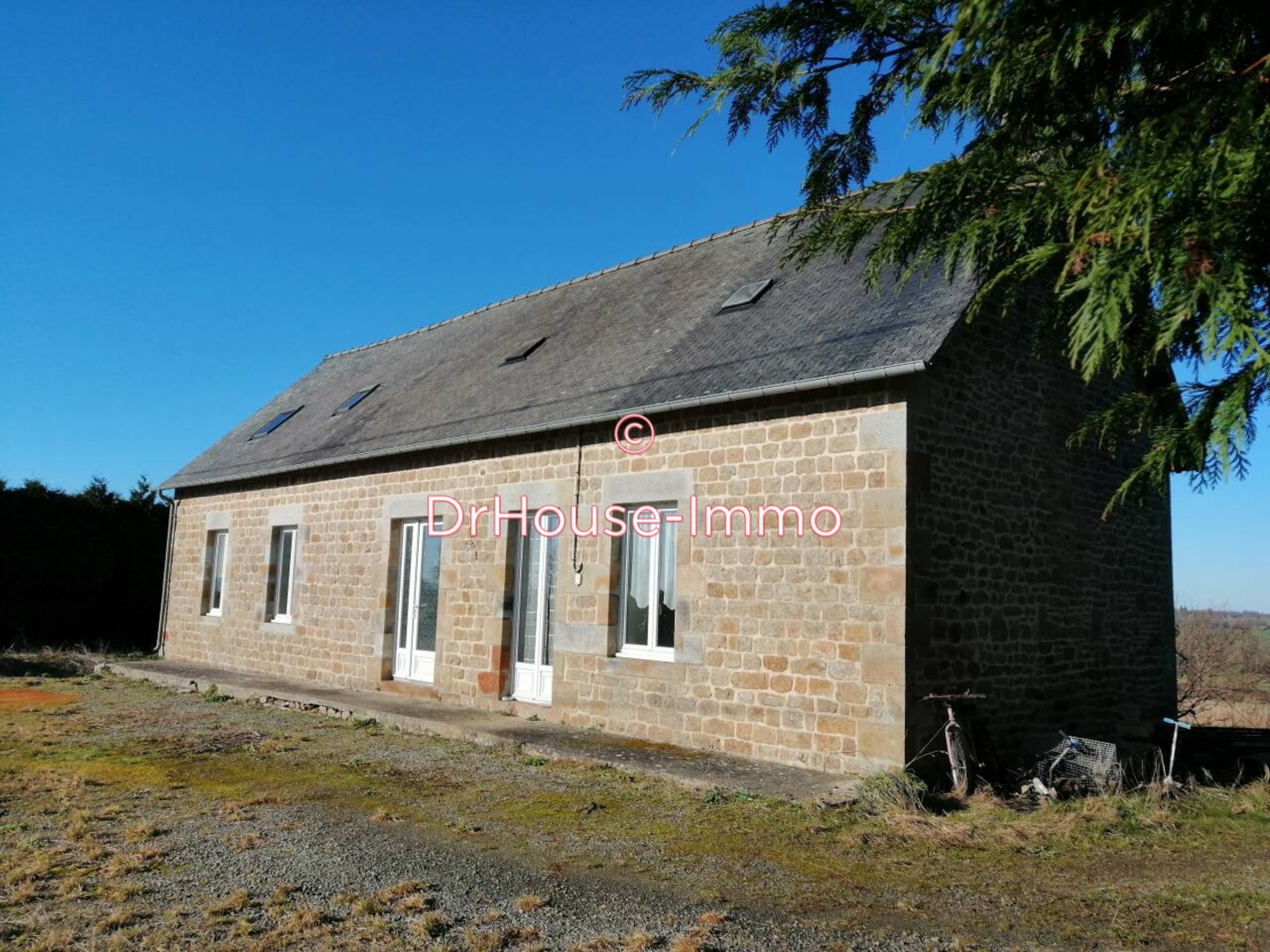 Maison 3 pièces de 95 m² - Passais (61350)