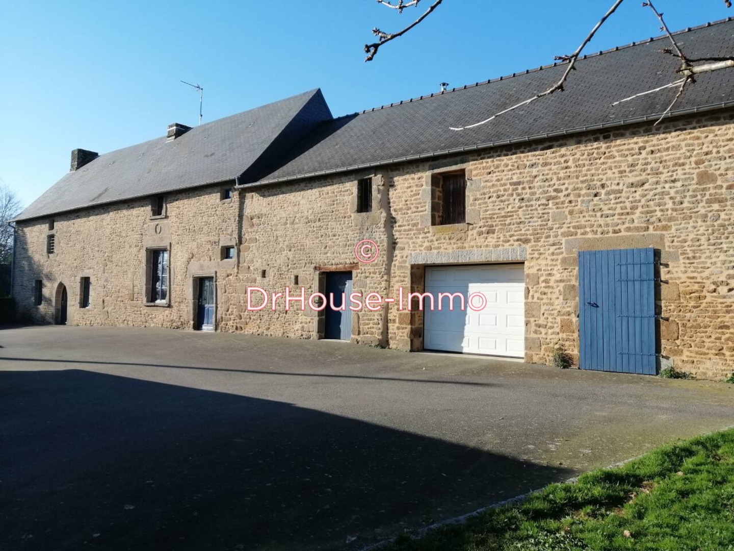 Maison 5 pièces de 164 m² - Gorron (53120)
