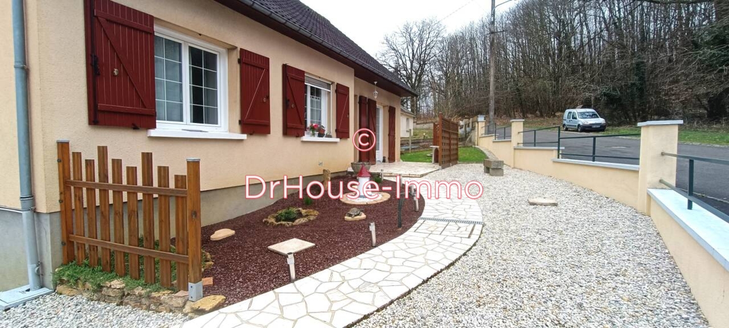 Maison 5 pièces de 120 m² - Dollon (72390)