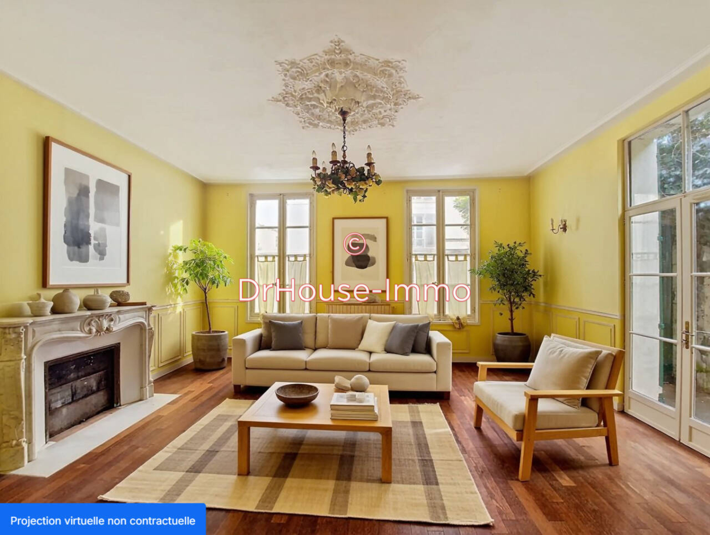 Maison 10 pièces de 290 m² - Niort (79000)