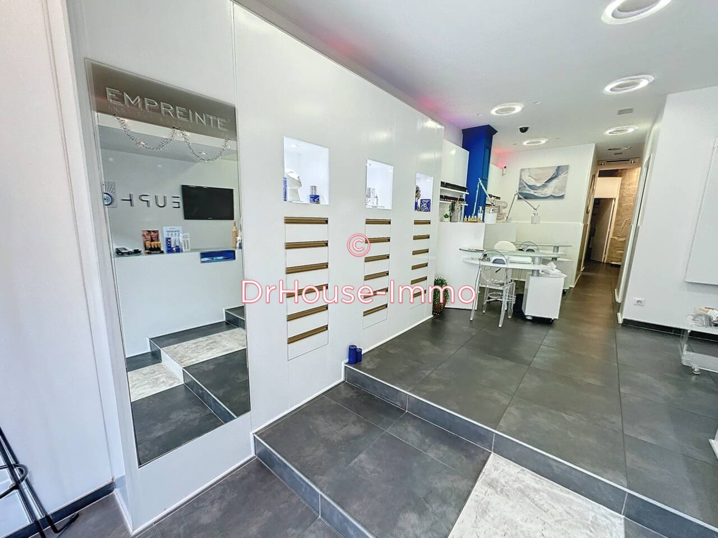 Commerce 5 pièces de 55 m² - Bordeaux (33000)