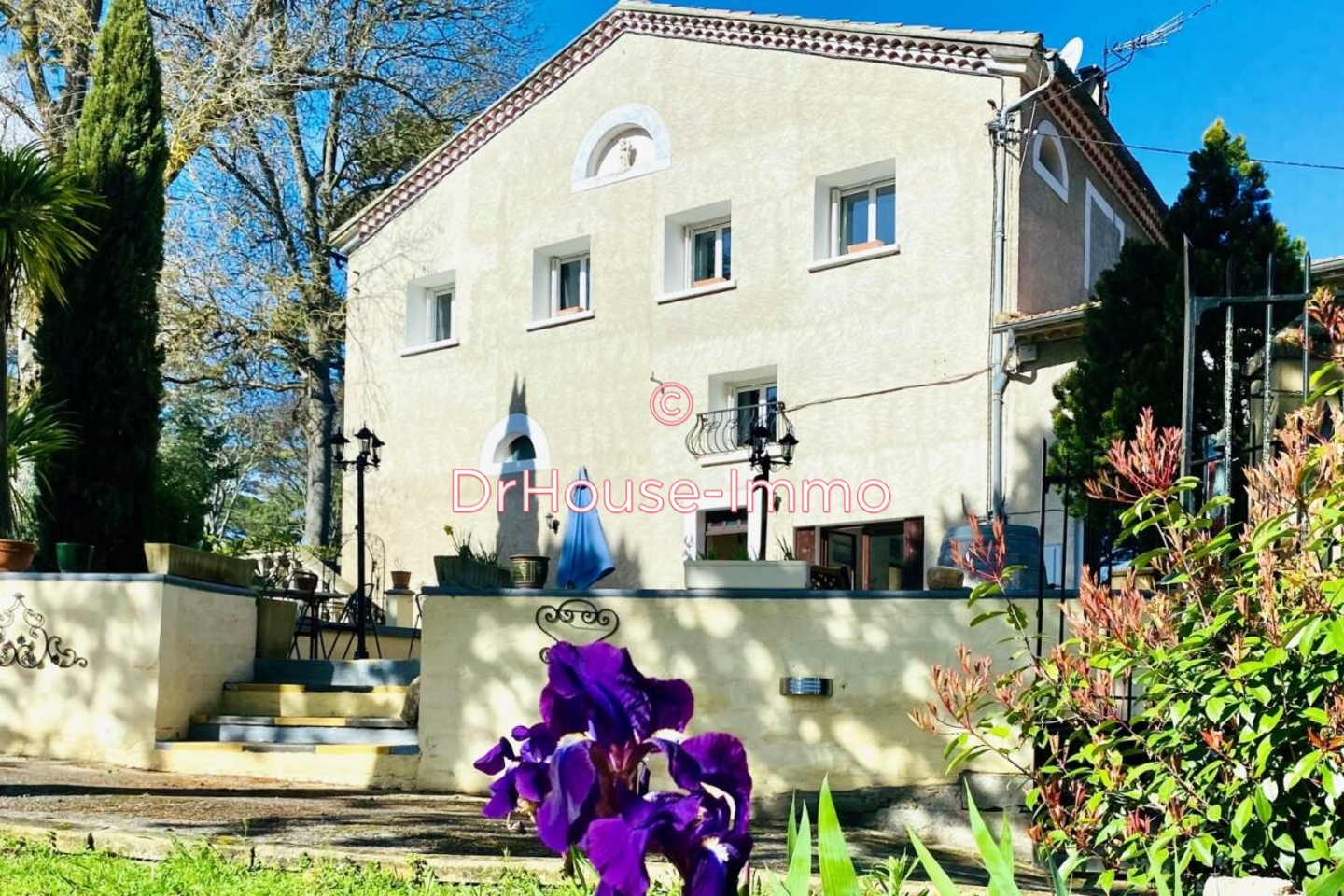 Maison 8 pièces de 203 m² - Saint-Martin-de-Villereglan (11300)