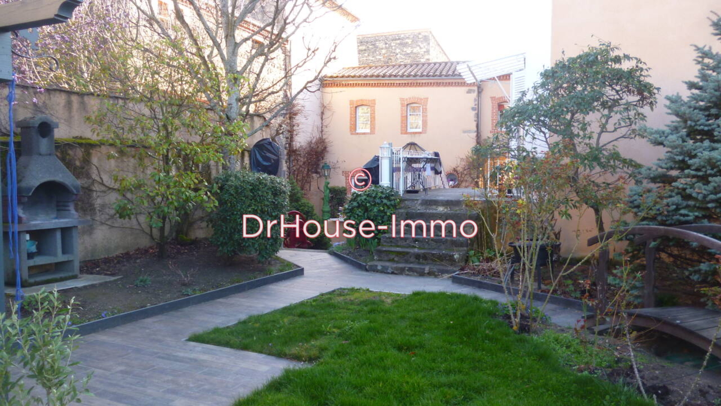 Maison 9 pièces de 213 m² - Issoire (63500)