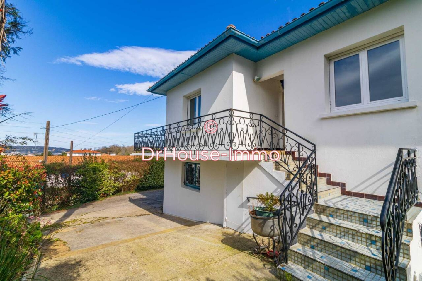 Maison 5 pièces de 210 m² - Hendaye (64700)