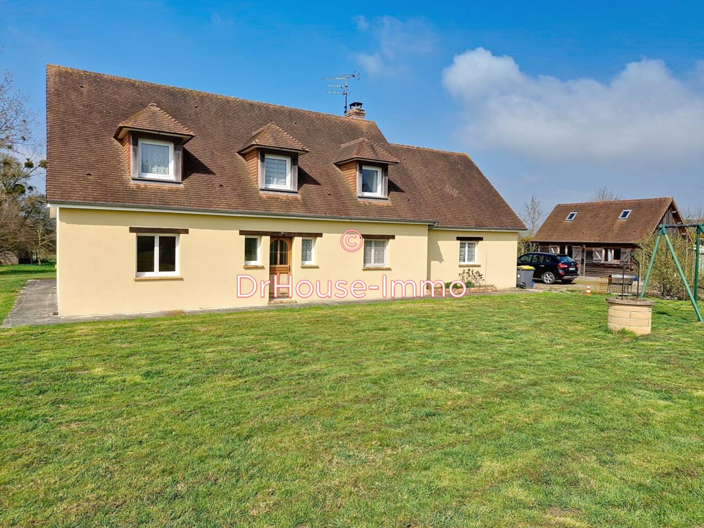 Maison 5 pièces de 160 m² - Crèvecœur-en-Auge (14340)