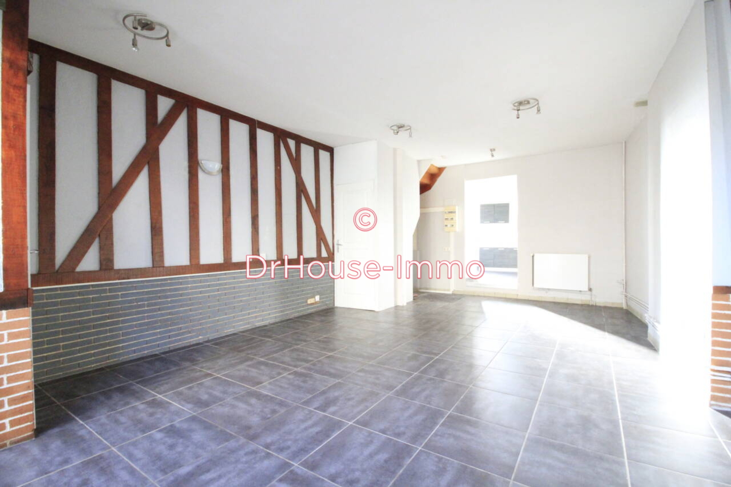 Maison 5 pièces de 90 m² - Bernay (27300)