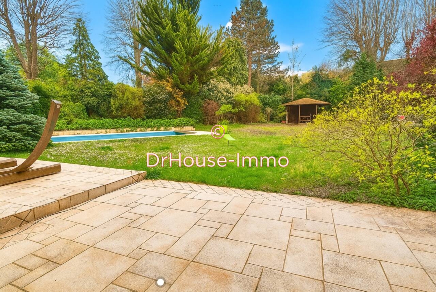 Maison 12 pièces de 600 m² - Louveciennes (78430)