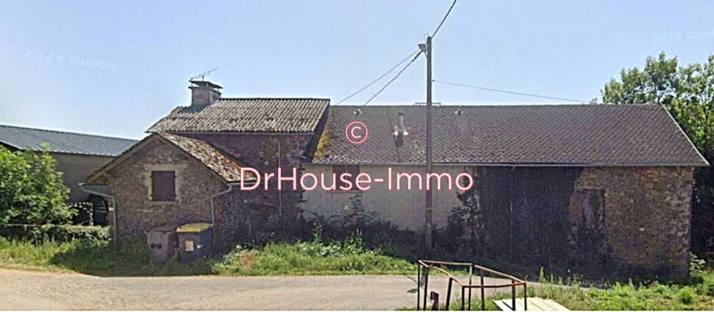 Maison 7 pièces de 100 m² - Alrance (12430)