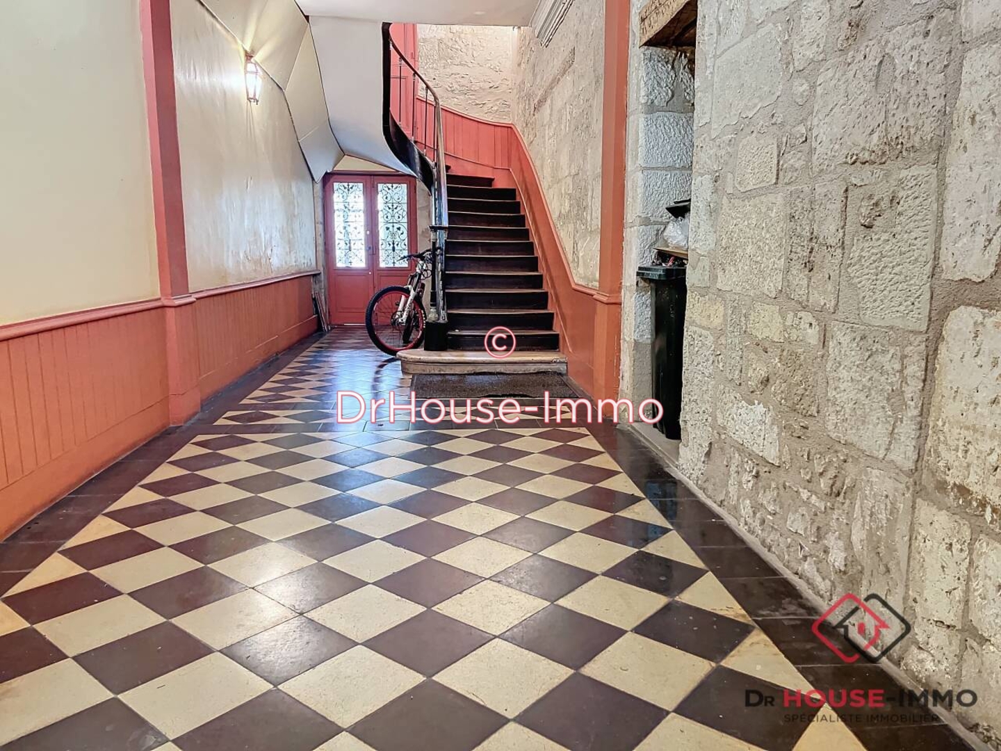 Appartement 3 pièces de 65 m² - Périgueux (24000)