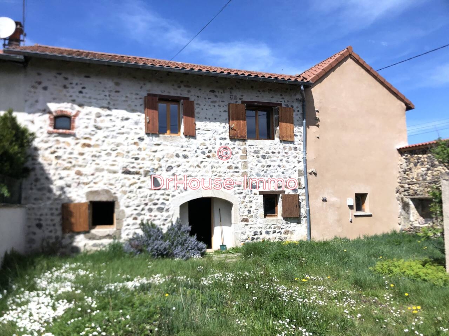 Maison 5 pièces de 140 m² - Saint-Vincent (43800)