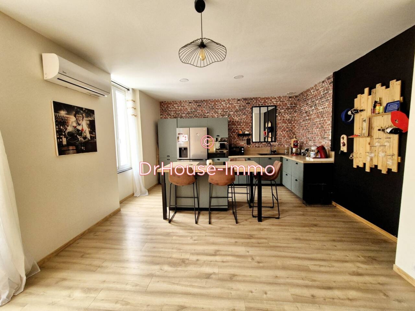 Maison 5 pièces de 270 m² - Cruzy (34310)