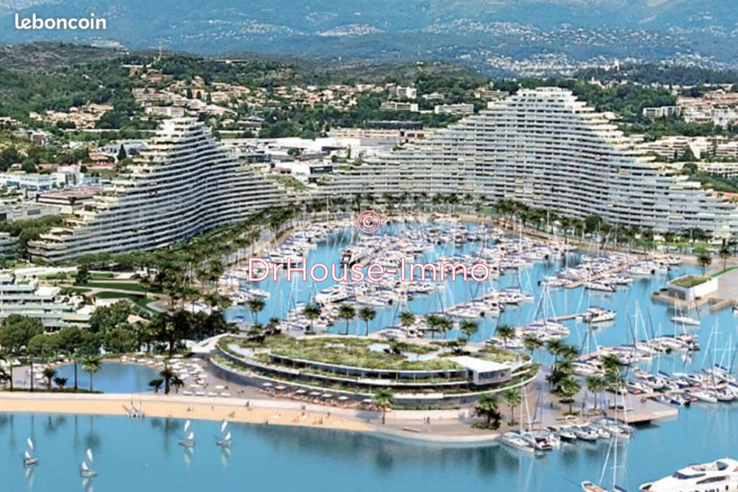 Commerce de 202 m² - Villeneuve-Loubet (06270)