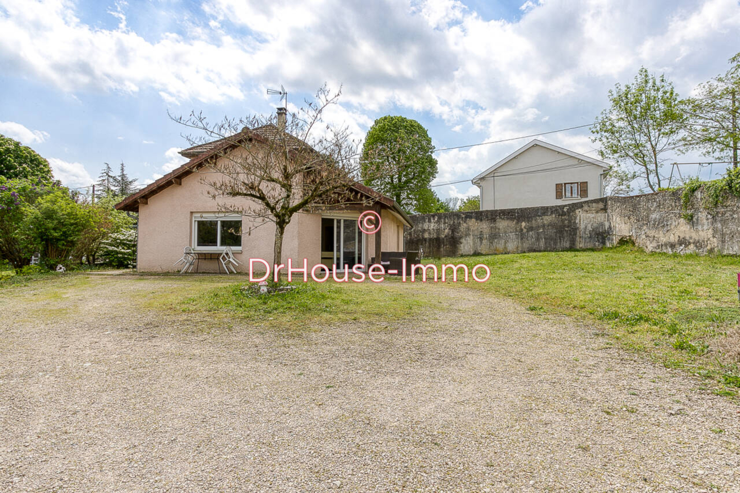 Maison 6 pièces de 126 m² - Courtenay (38510)