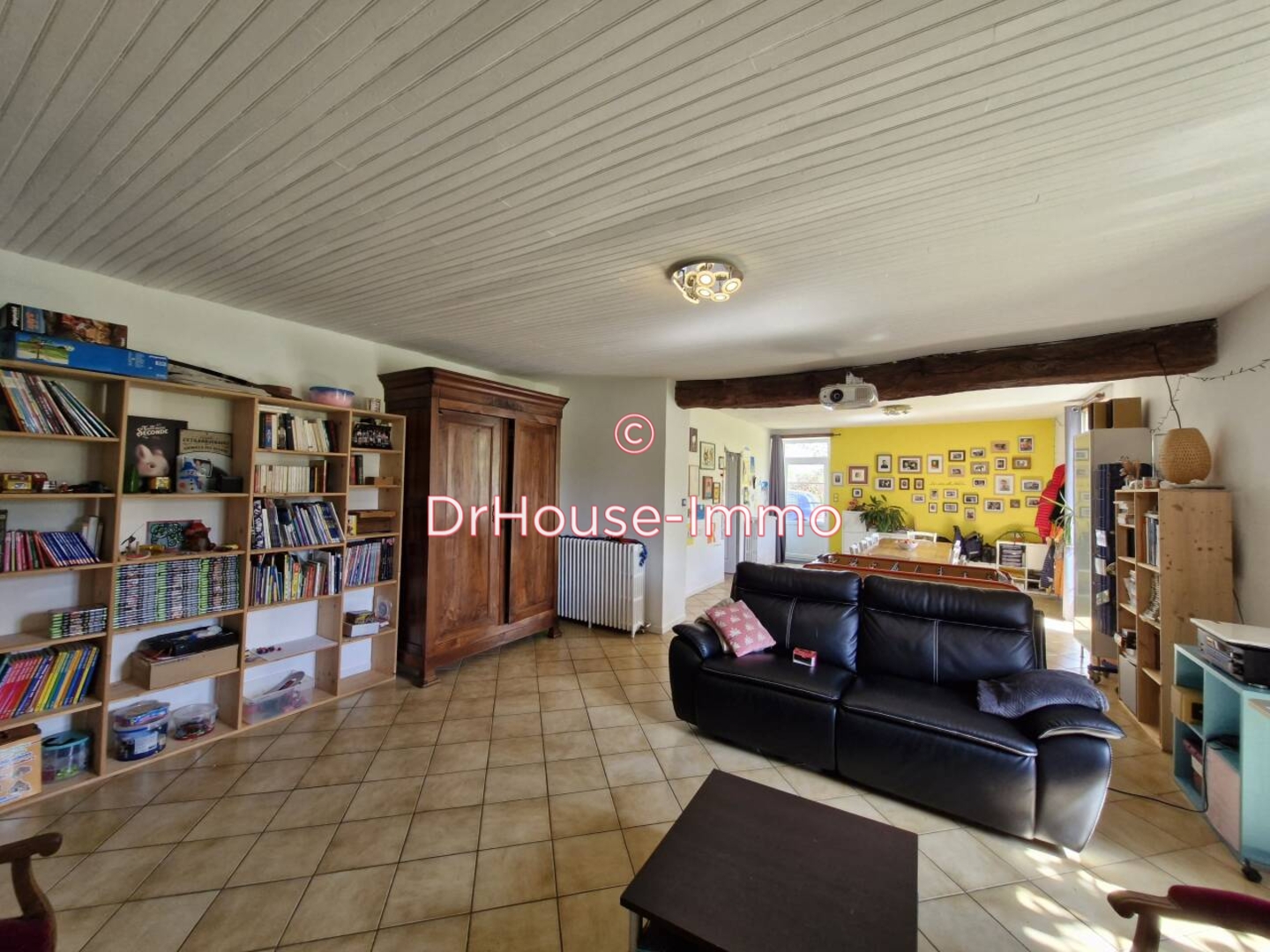 Maison 7 pièces de 195 m² - Prahecq (79230)