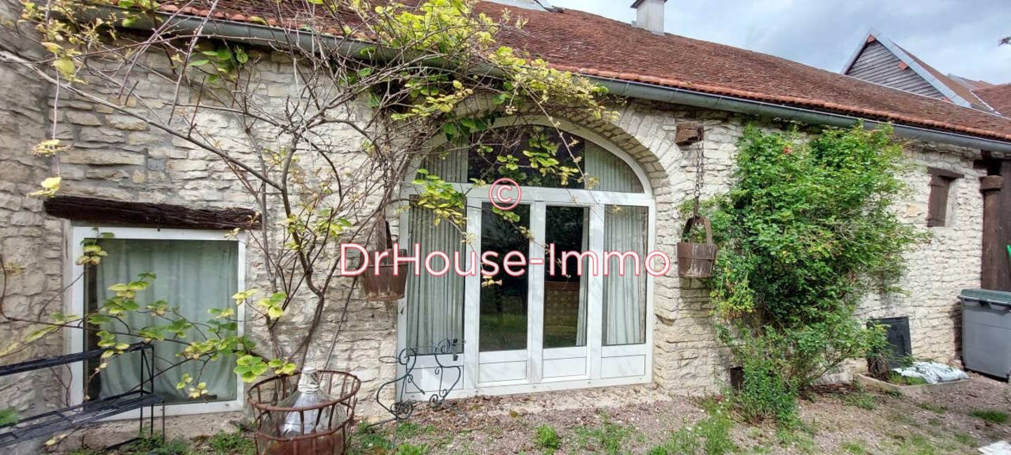 Maison 7 pièces de 192 m² - Landreville (10110)