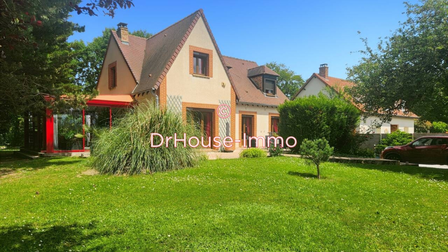 Maison 7 pièces de 168 m² - Marcoussis (91460)