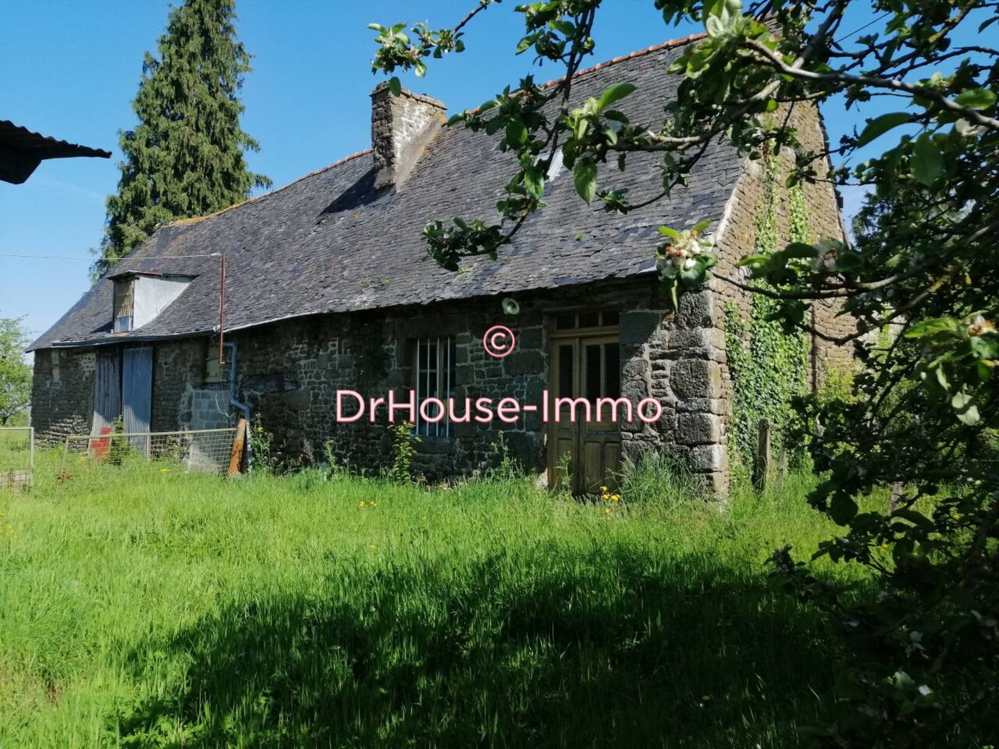 Maison 3 pièces de 65 m² - Brécé (53120)