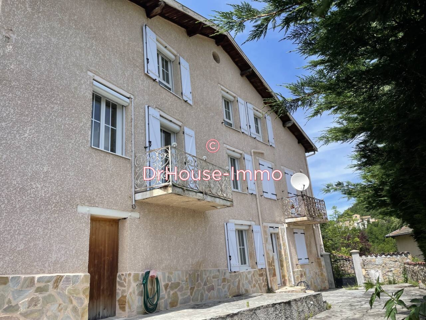 Maison 6 pièces de 160 m² - Pont-Salomon (43330)