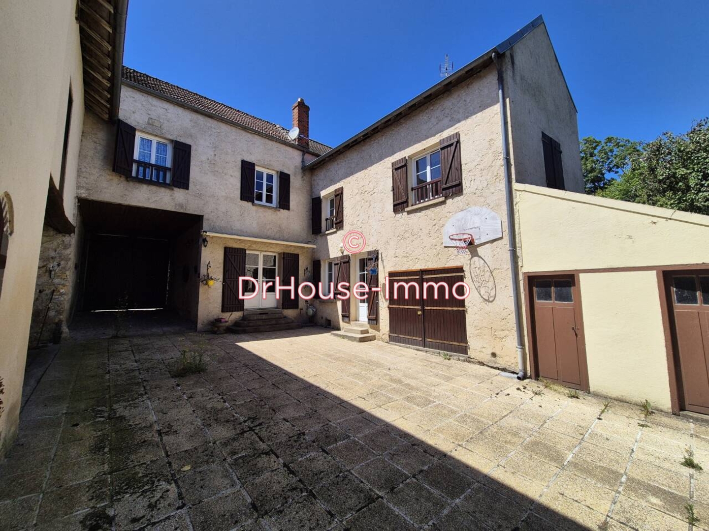 Maison 9 pièces de 224 m² - Mantes-la-Ville (78711)