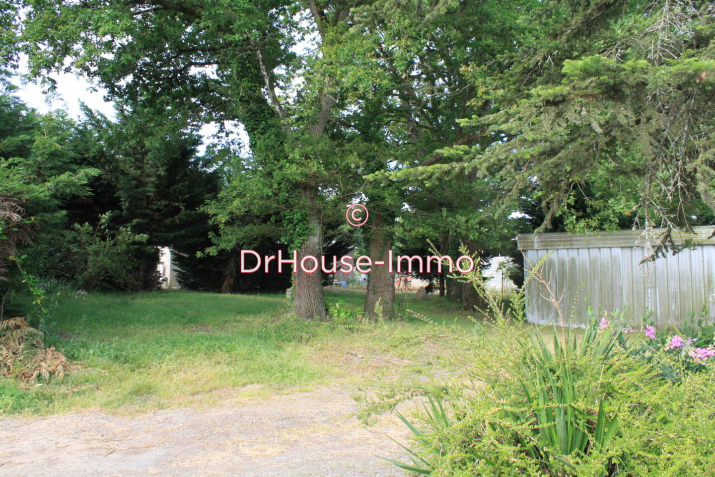 Terrain de 844 m² - Sévérac (44530)