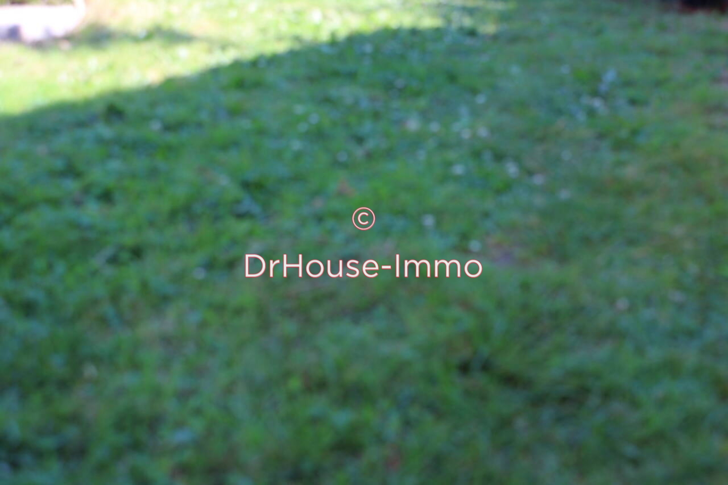 Terrain de 1 200 m² - Angoulême (16000)