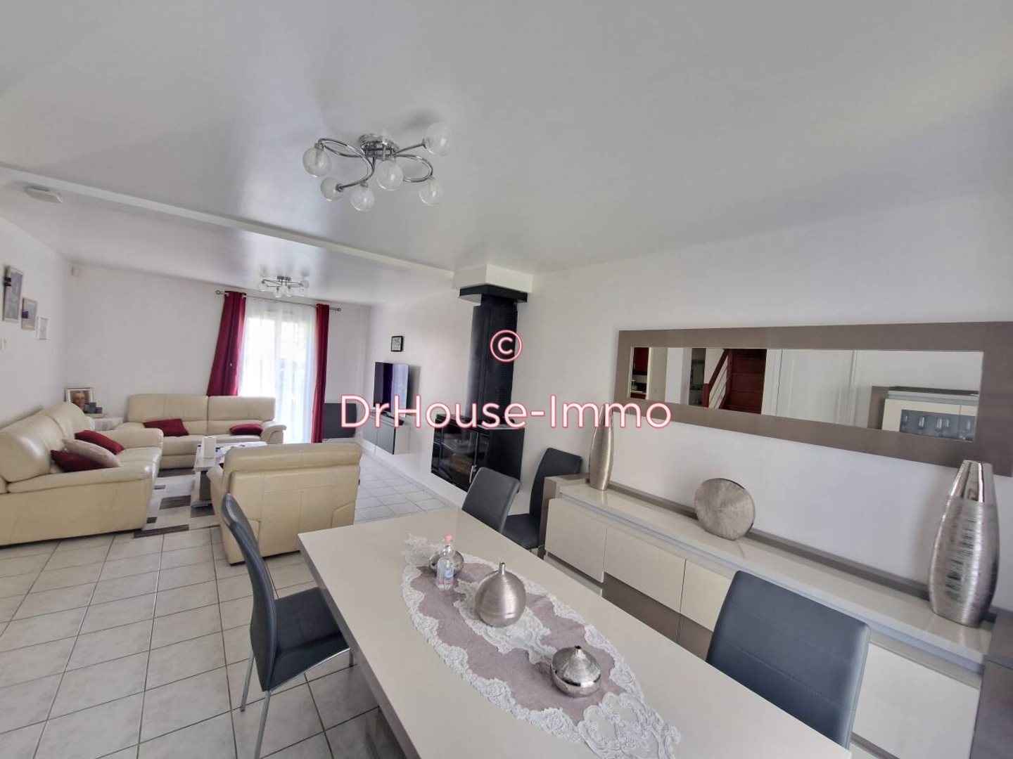 Maison 5 pièces de 105 m² - Villeneuve-le-Roi (94290)