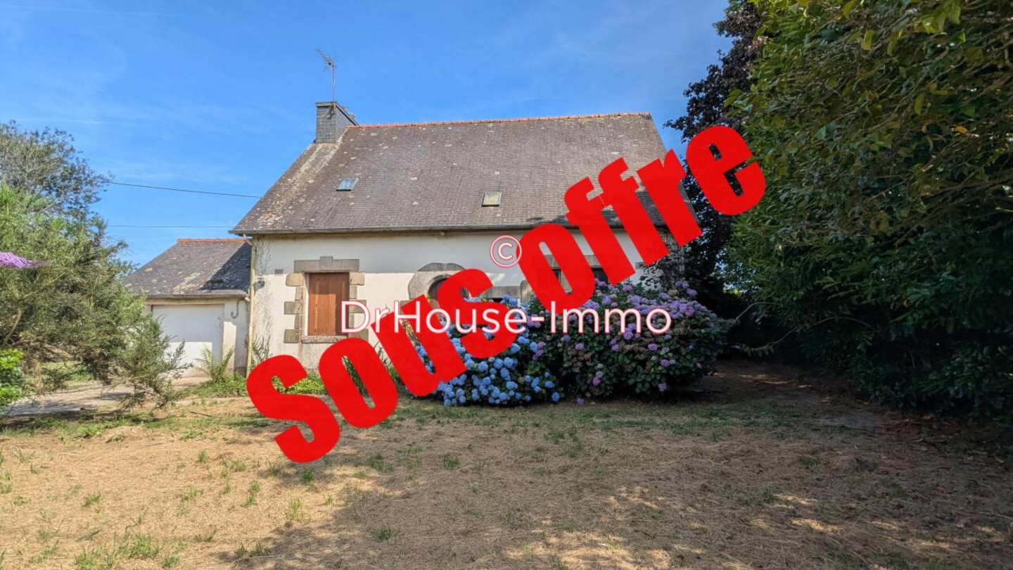 Maison 5 pièces de 120 m² - Roudouallec (56110)