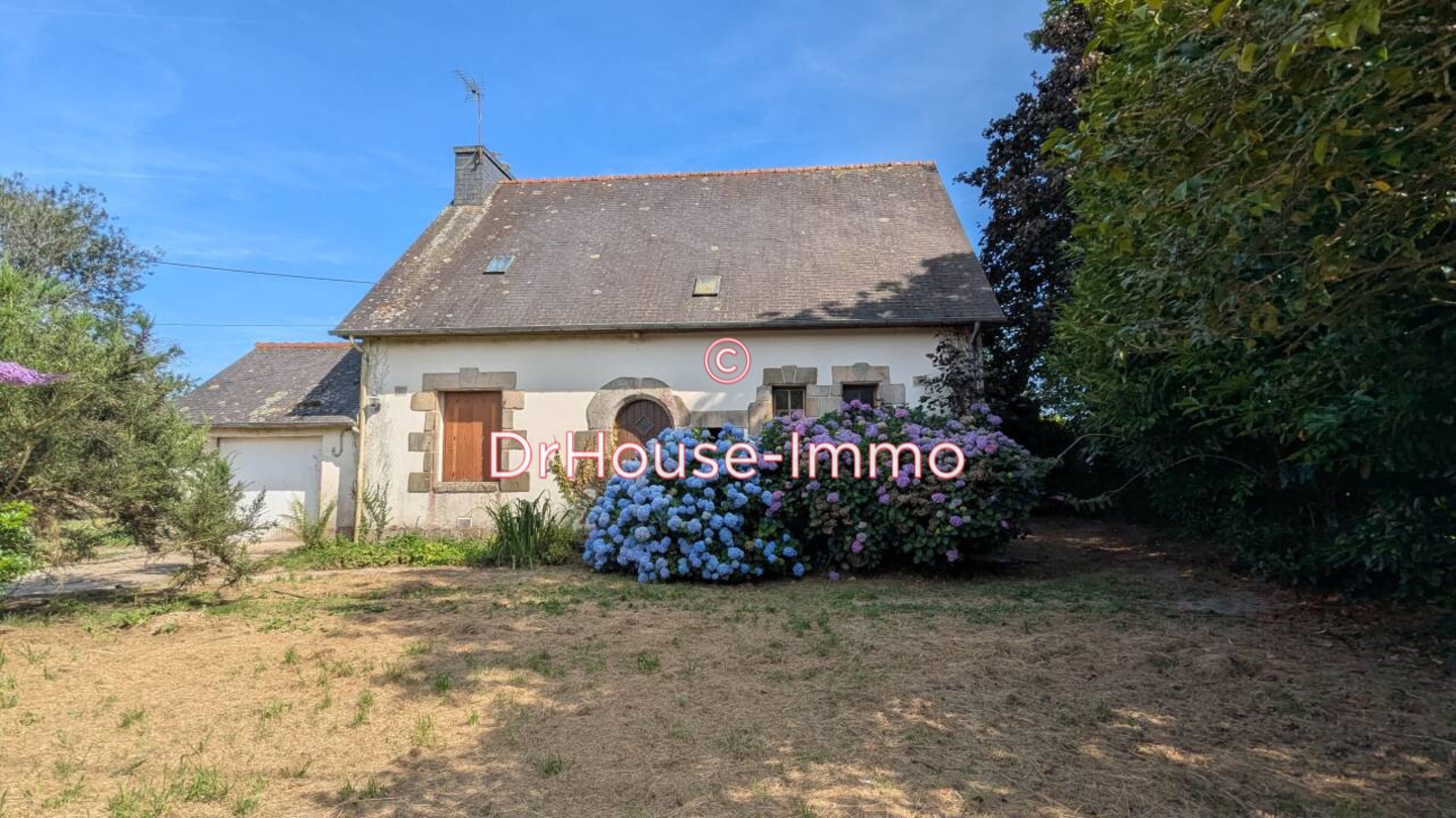 Maison 5 pièces de 120 m² - Roudouallec (56110)