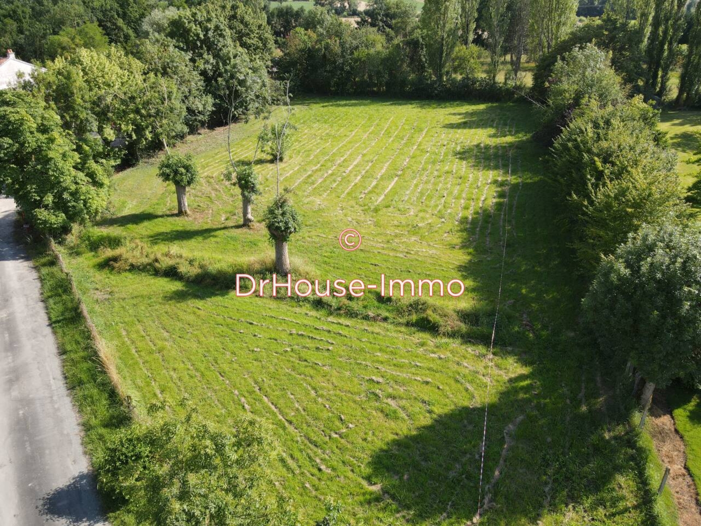 Terrain de 1 031 m² - Saint-Symphorien (79270)