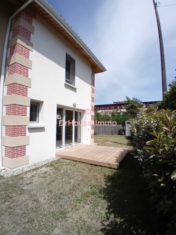 Maison 4 pièces de 85 m² - Villenave-d'Ornon (33140)