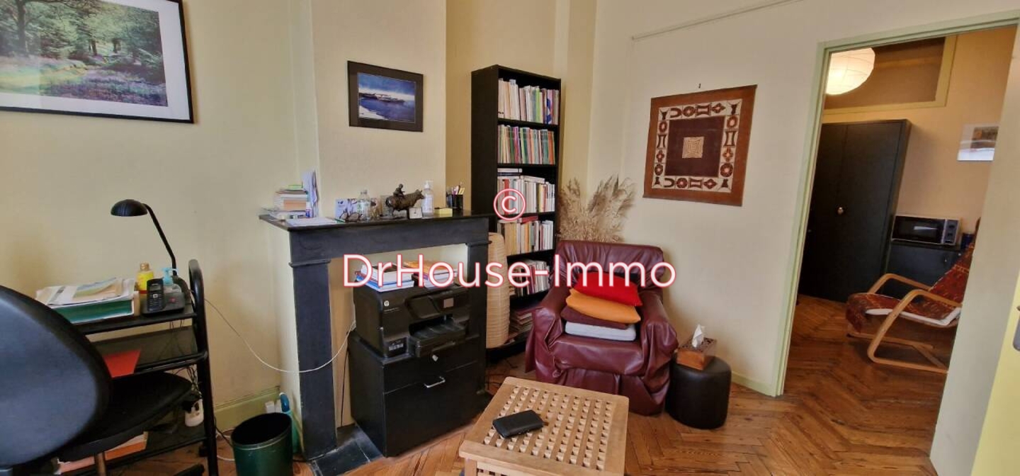 Immeuble 6 pièces de 118 m² - Villeneuve-d'Ascq (59650)