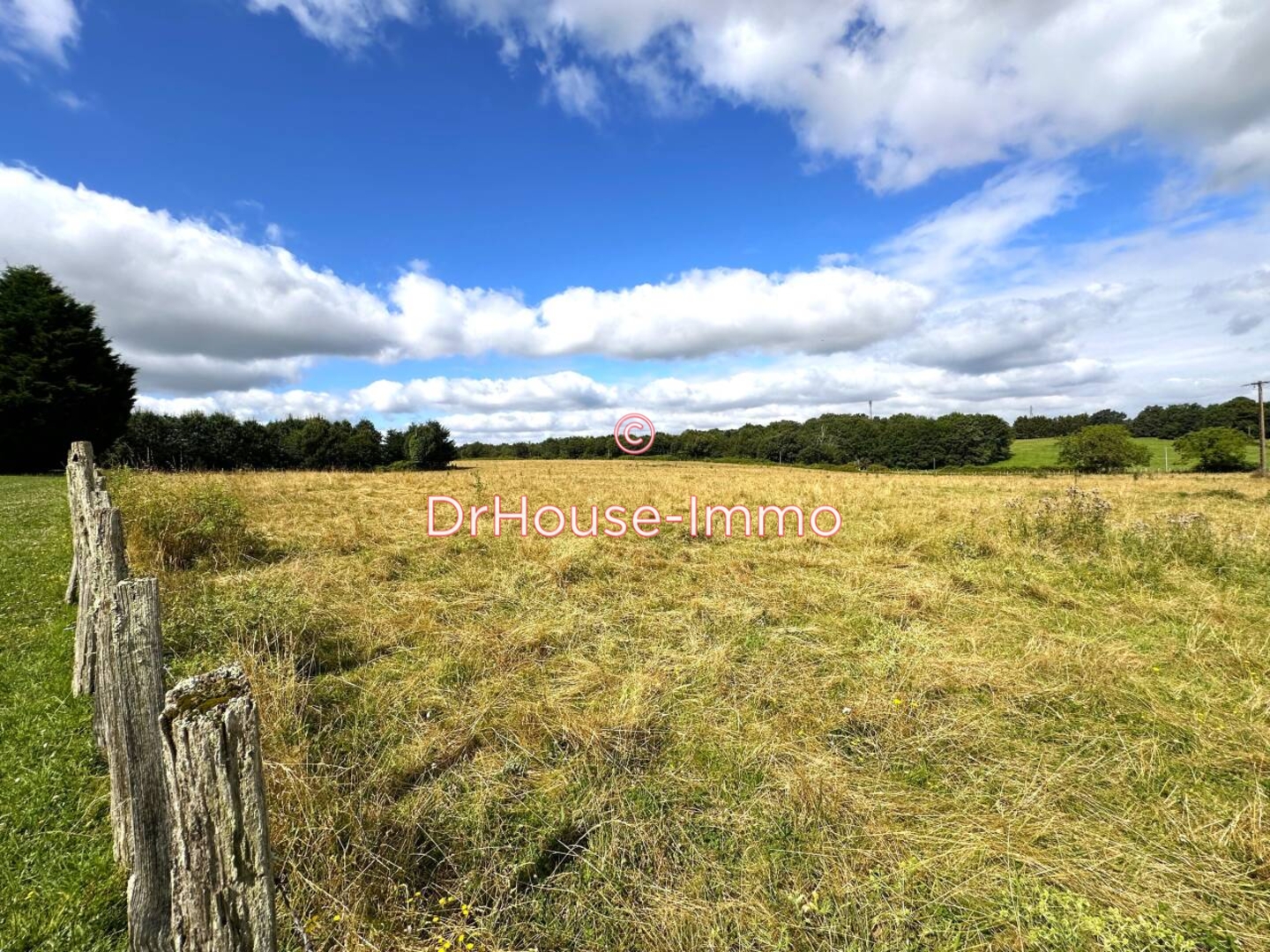 Terrain de 1 033 m² - Marillac-le-Franc (16110)