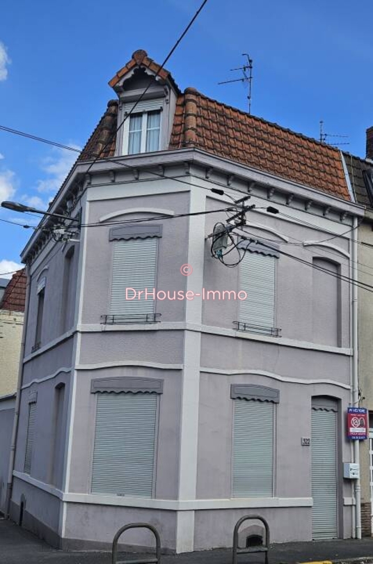 Maison 7 pièces de 101 m² - Béthune (62400)