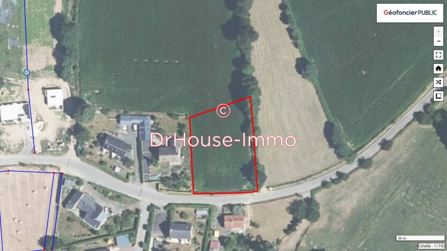 Terrain de 1 000 m² - Grandparigny (50600)