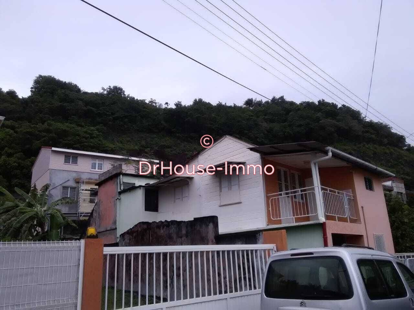 Maison 9 pièces de 171 m² - Fort-de-France (97200)