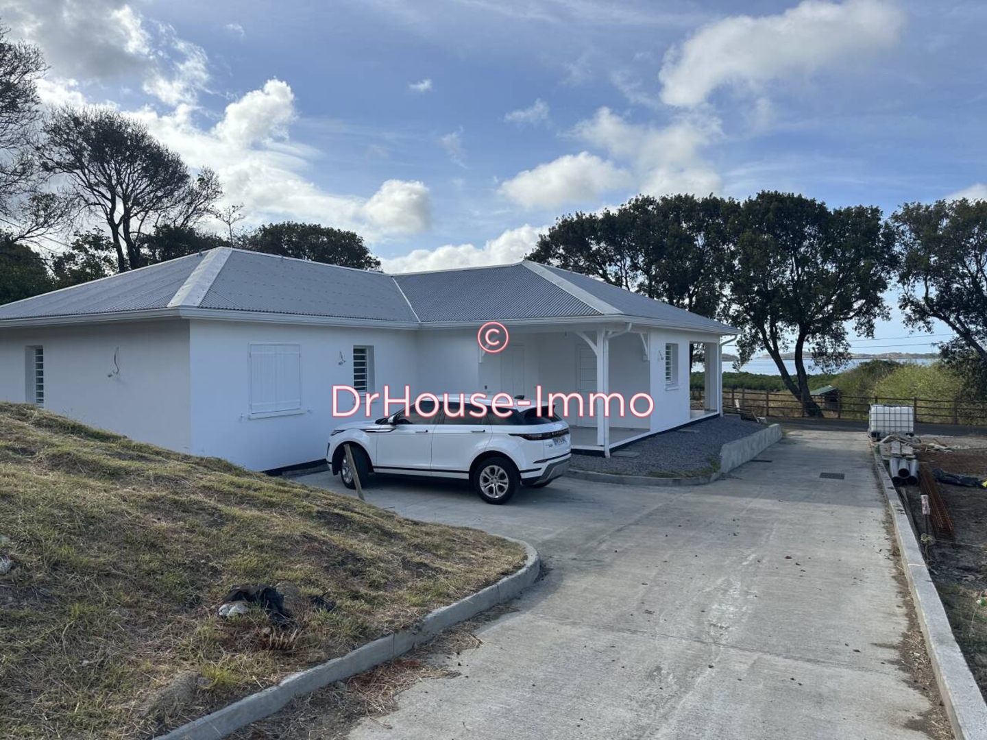 Maison 4 pièces de 140 m² - François (97240)