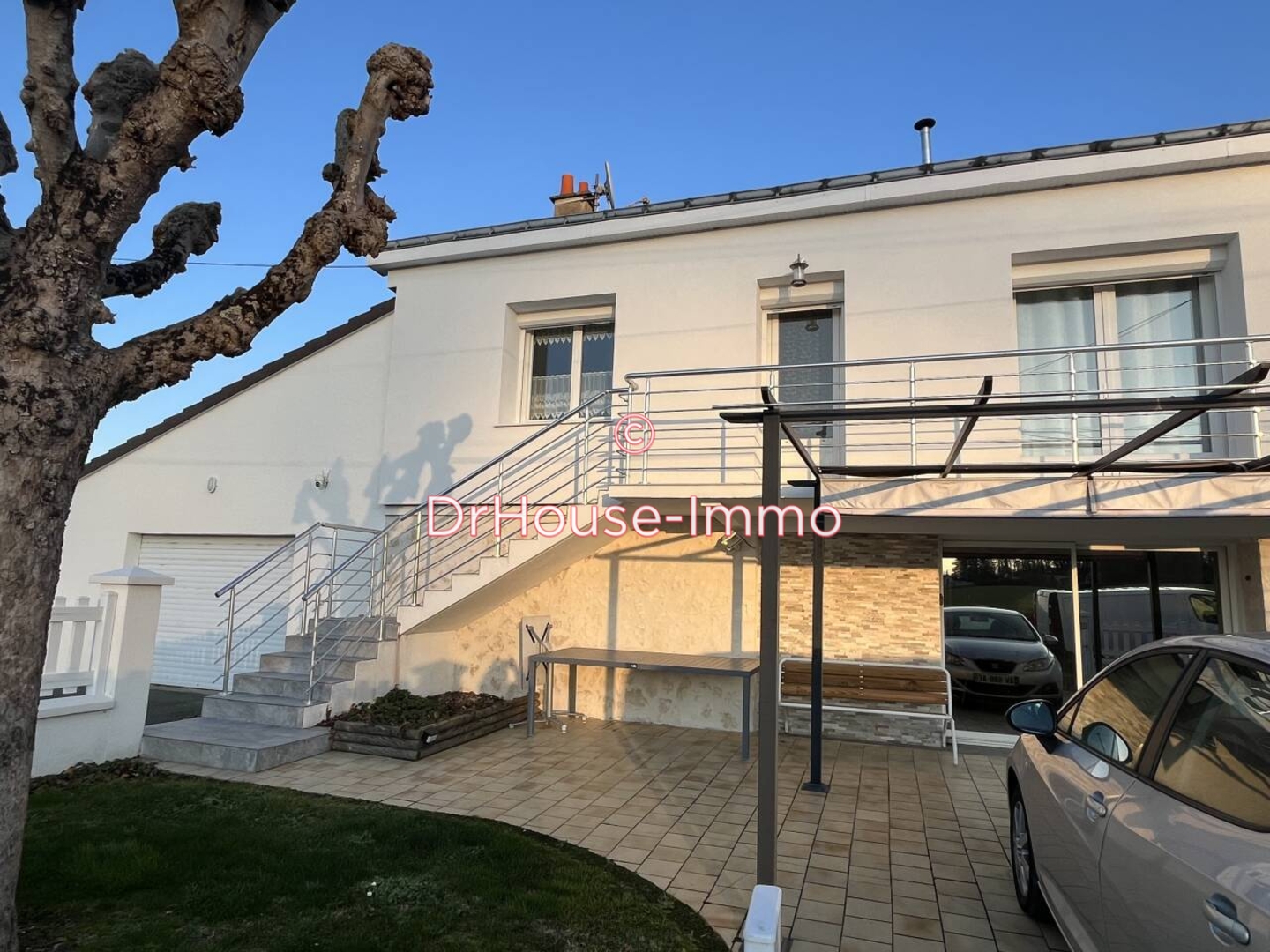 Maison 6 pièces de 139 m² - Usseau (86230)