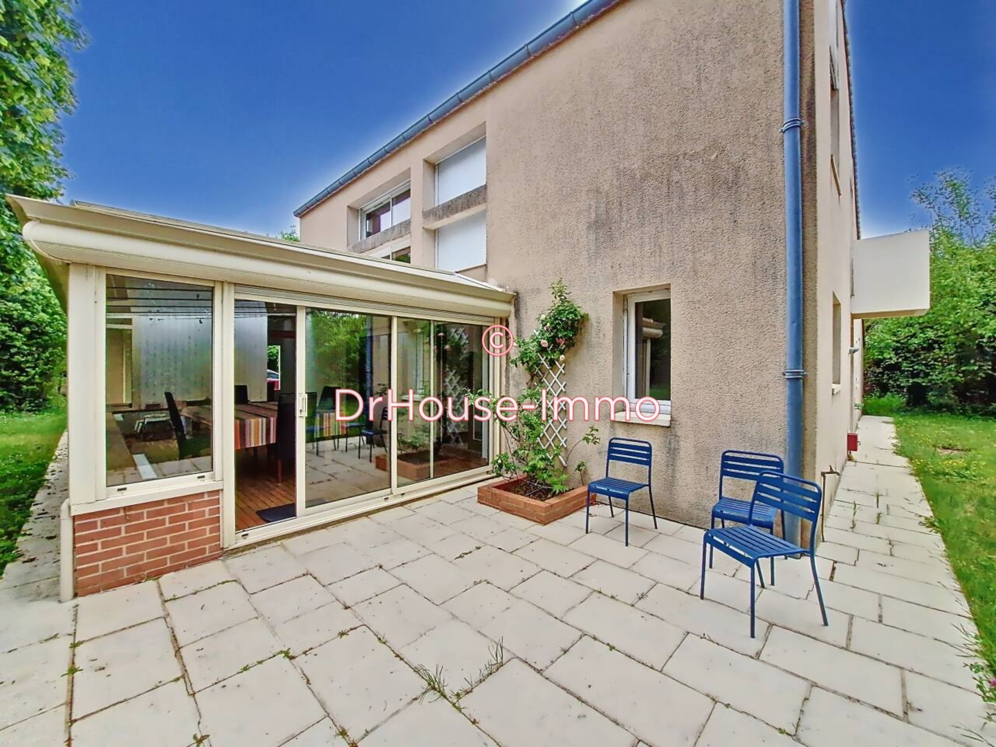 Maison 6 pièces de 277 m² - Niort (79000)