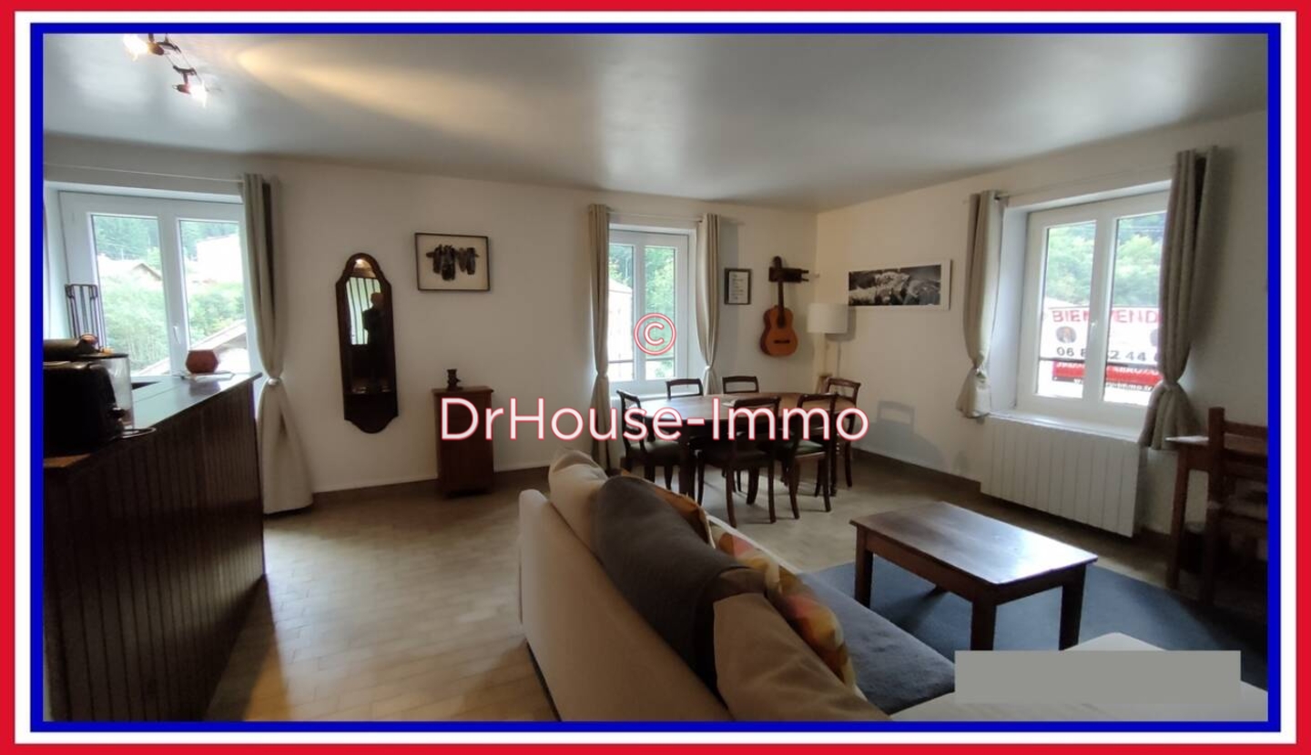 Appartement 3 pièces de 91 m² - Rencurel (38680)