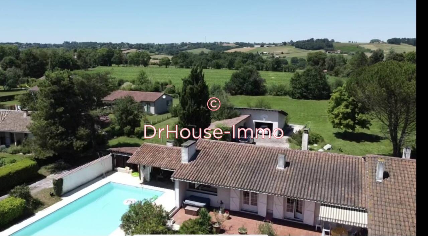 Maison 14 pièces de 218 m² - Saint-Gaudens (31800)