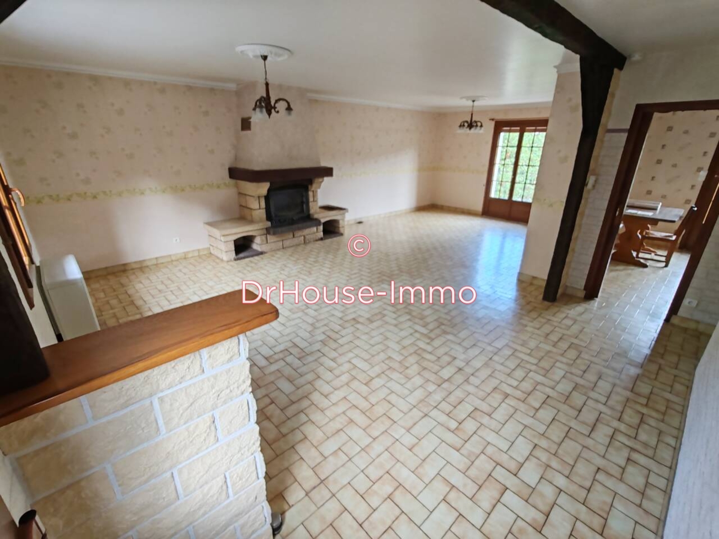 Maison 4 pièces de 119 m² - Vaux-sur-Vienne (86220)
