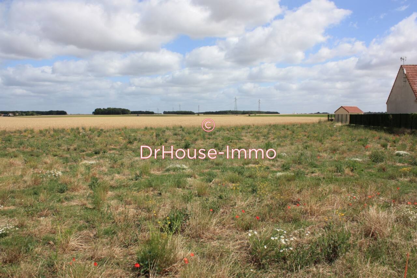Terrain de 1 788 m² - Château-Landon (77570)