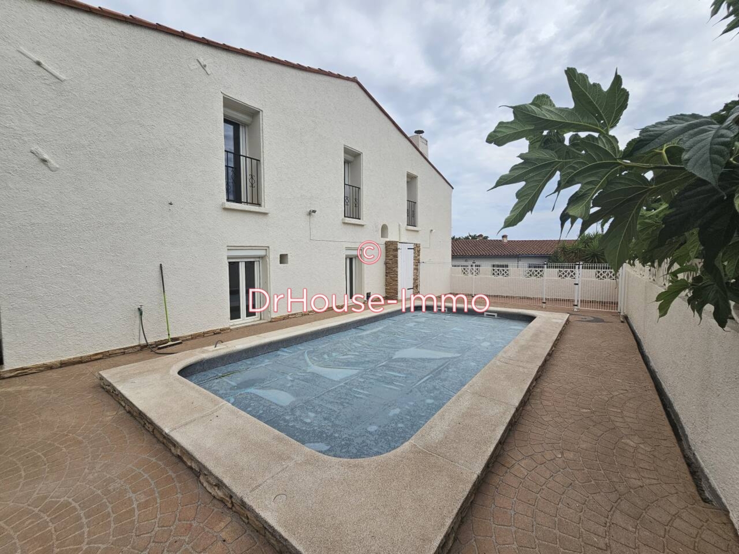 Maison 6 pièces de 165 m² - Saint-Jean-Lasseille (66300)