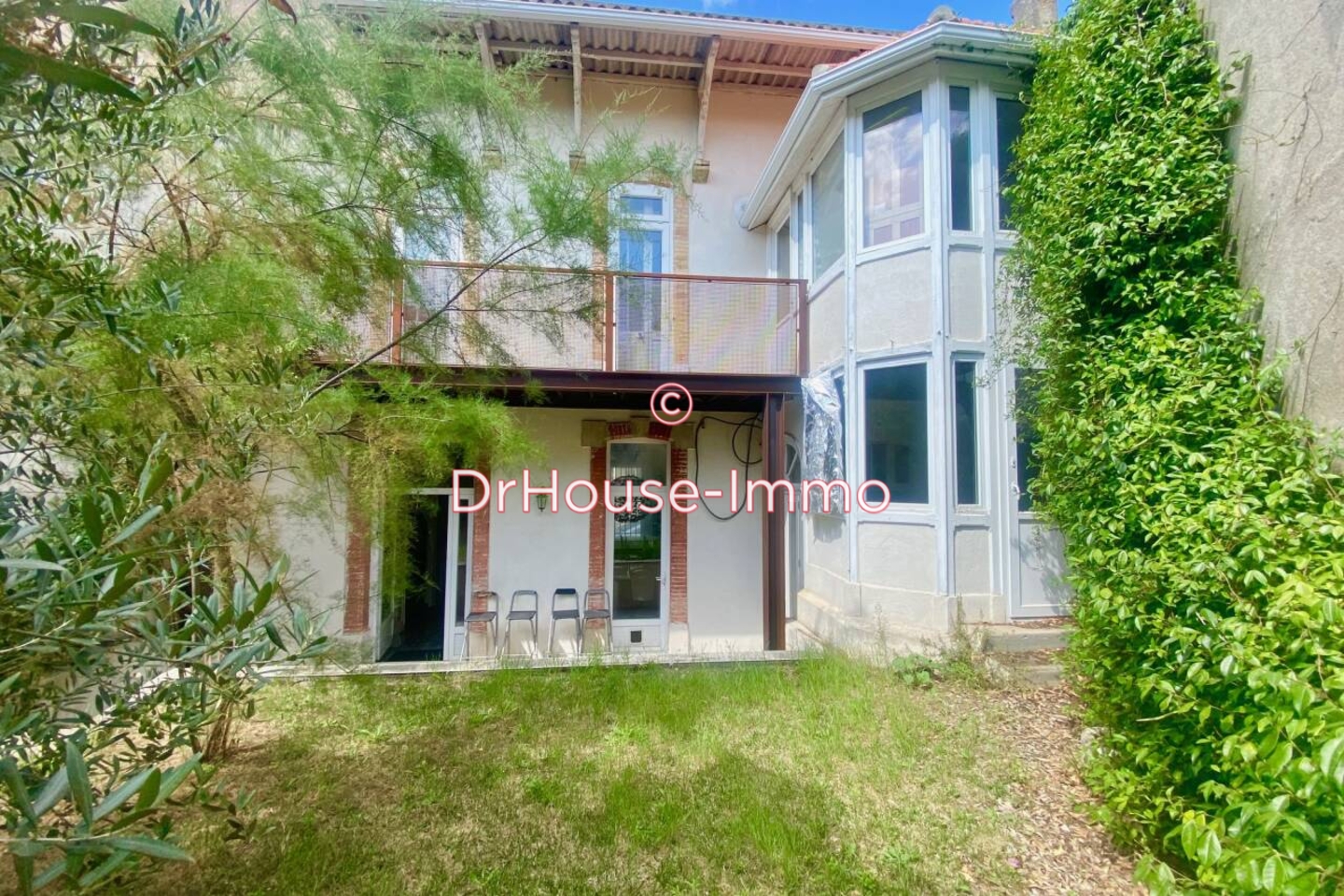 Maison 10 pièces de 245 m² - Carcassonne (11000)