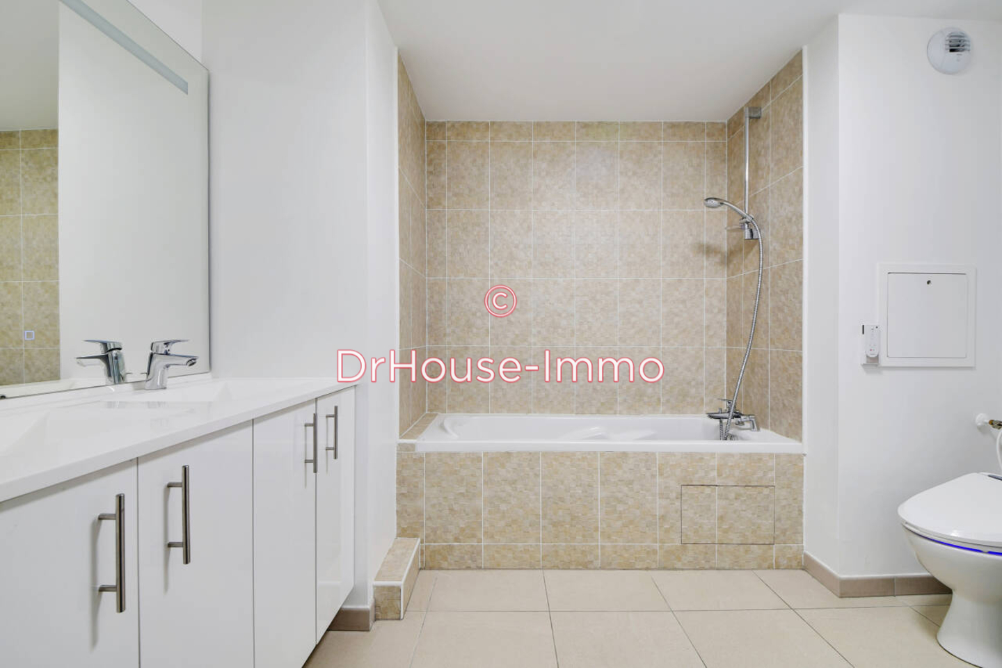 Appartement 4 pièces de 83 m² - Colombes (92700)