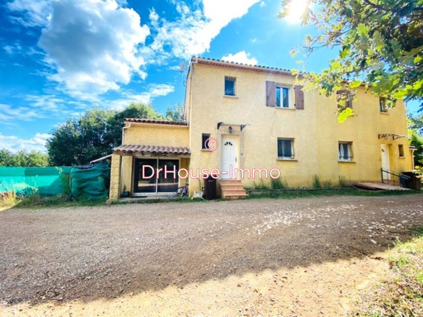 Maison 8 pièces de 180 m² - Foissac (30700)