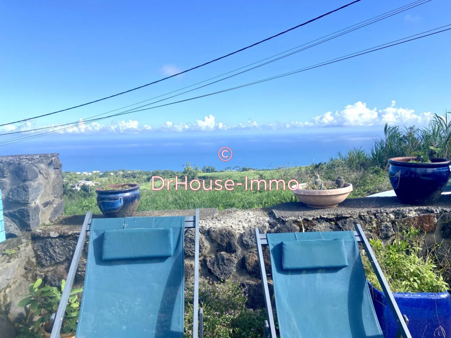 Maison 12 pièces de 274 m² - Petite-Île (97429)