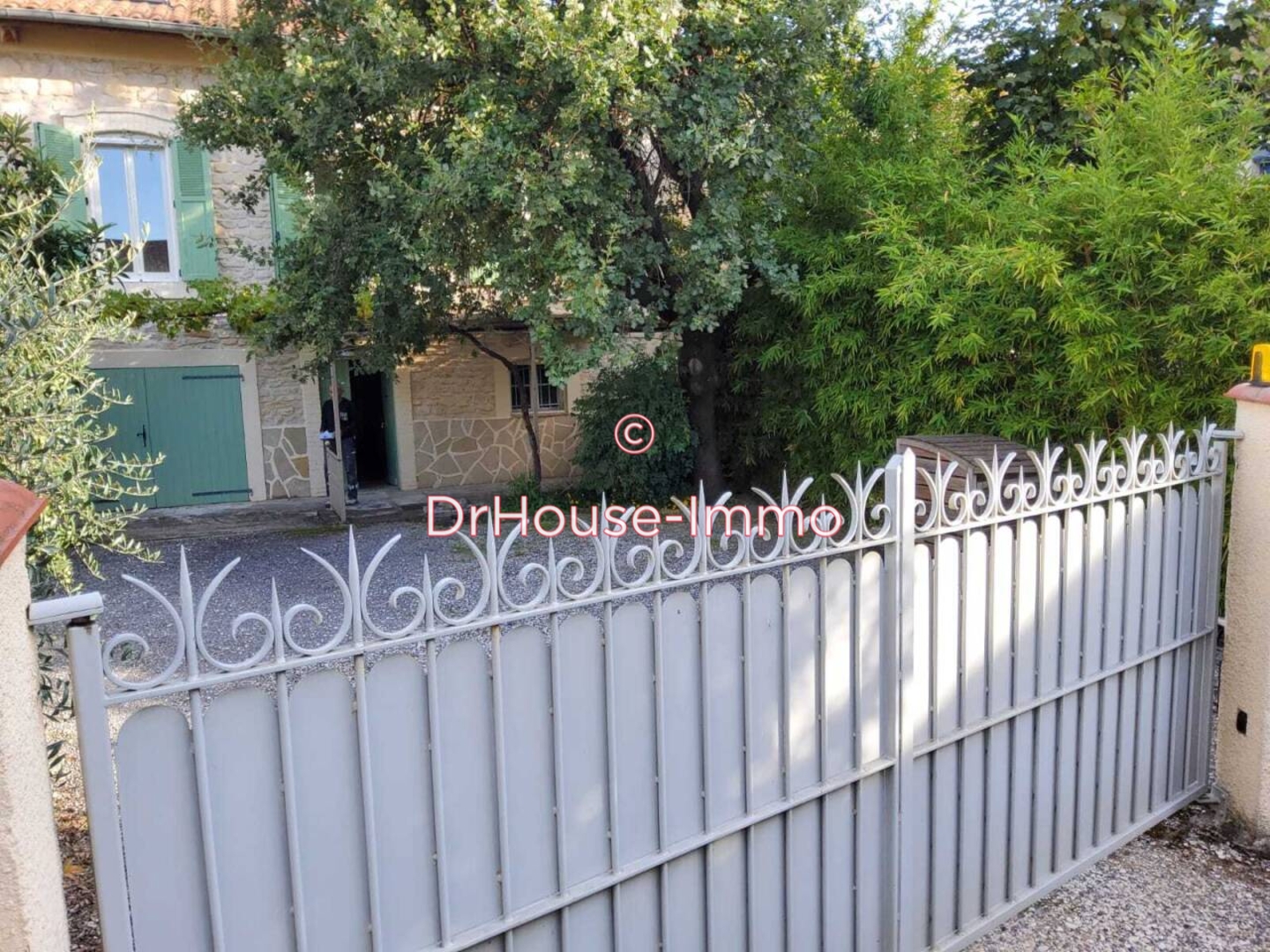 Maison 6 pièces de 136 m² - Alès (30100)