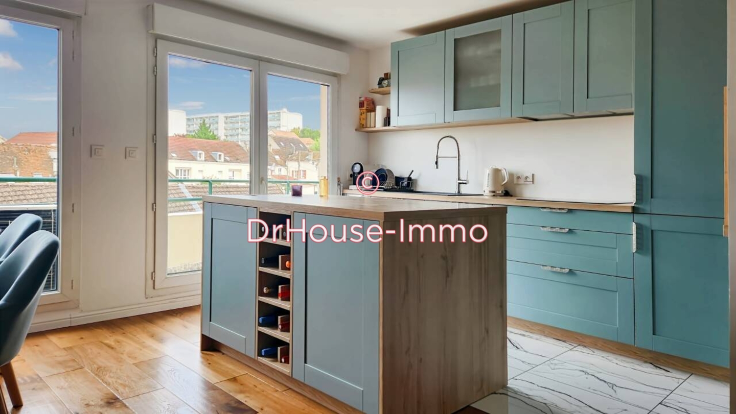 Appartement 3 pièces de 65 m² - Longjumeau (91160)